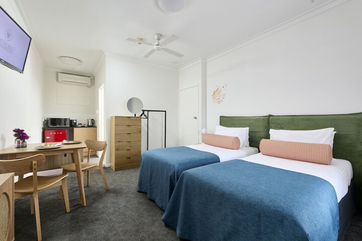 Room 15 of 27