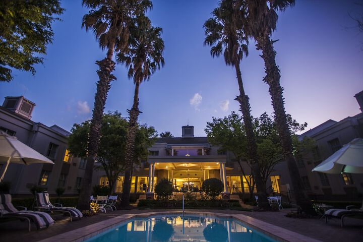 Hotel with Pool