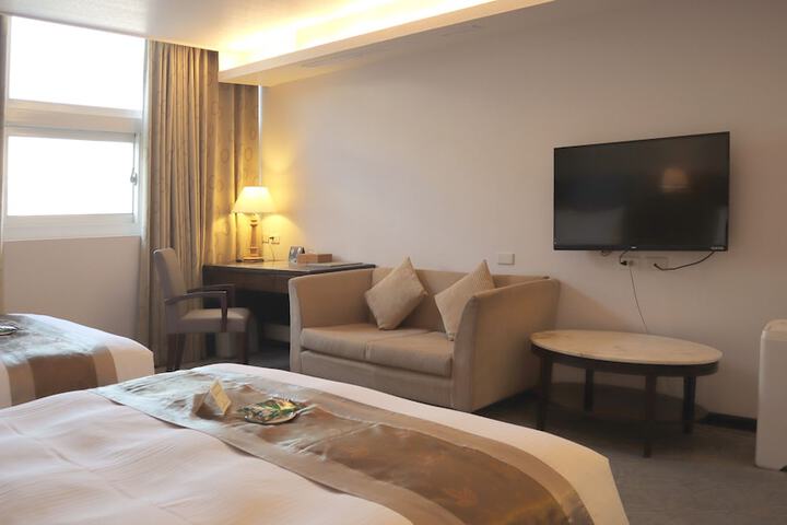 Room 20 of 72