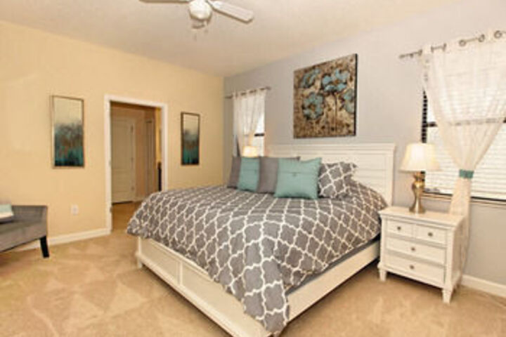 Room 106 of 380