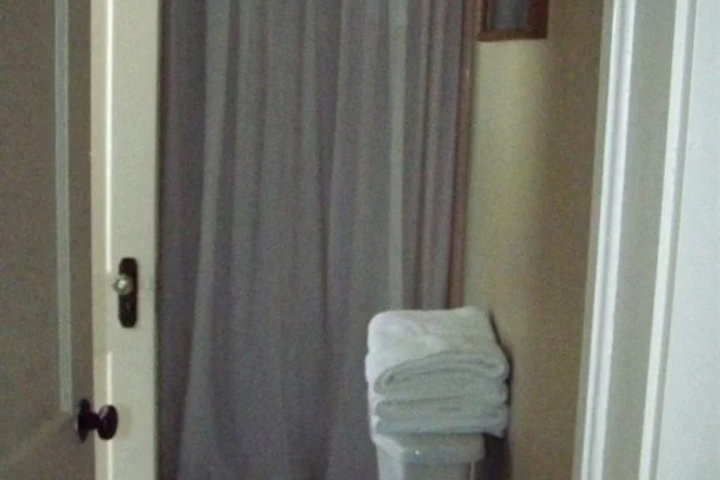 Clean Restrooms