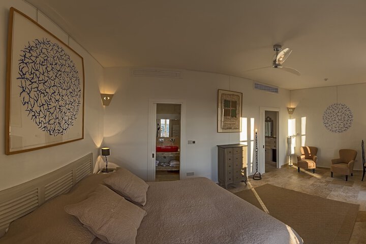 Room 7 of 47