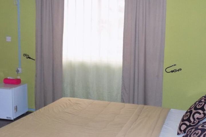 Room 15 of 27
