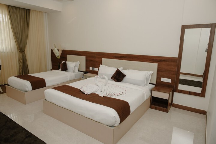 Room 8 of 22