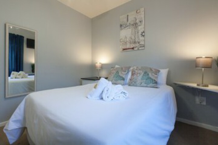 Room 16 of 17