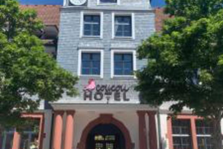Hotel 5 of 61