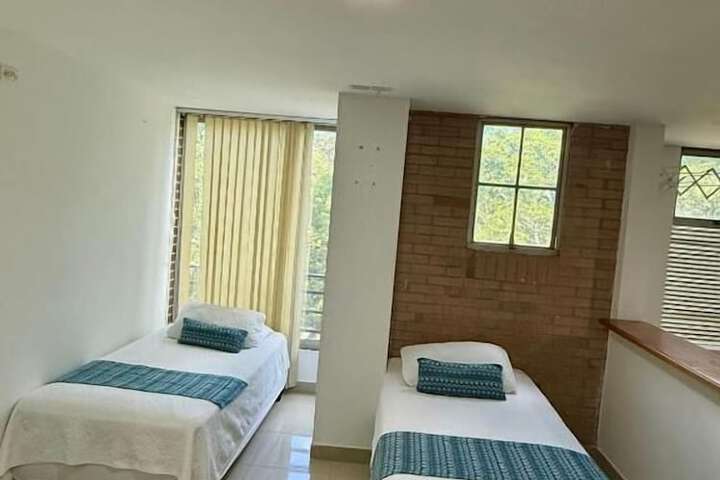 Room 5 of 7