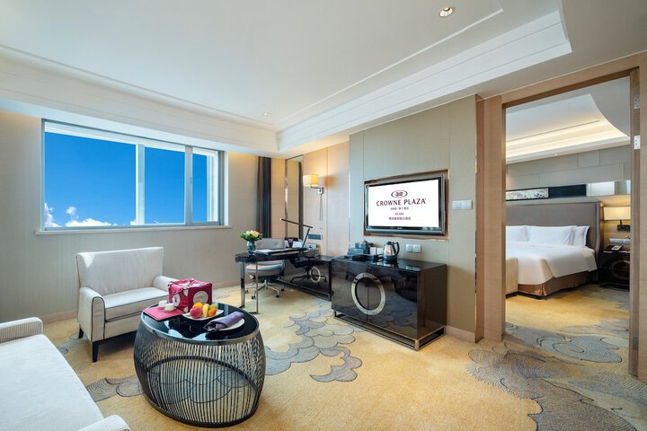 Room 19 of 79