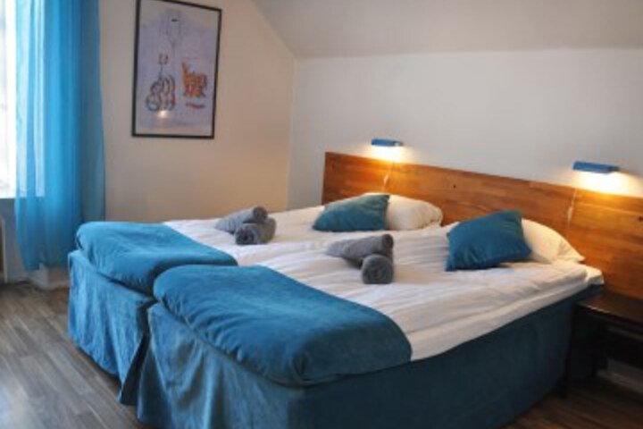 Room 25 of 138