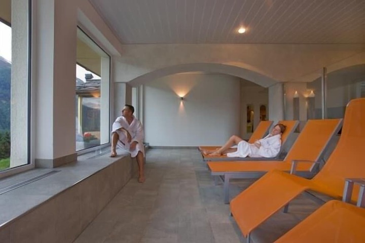 Spa 16 of 50