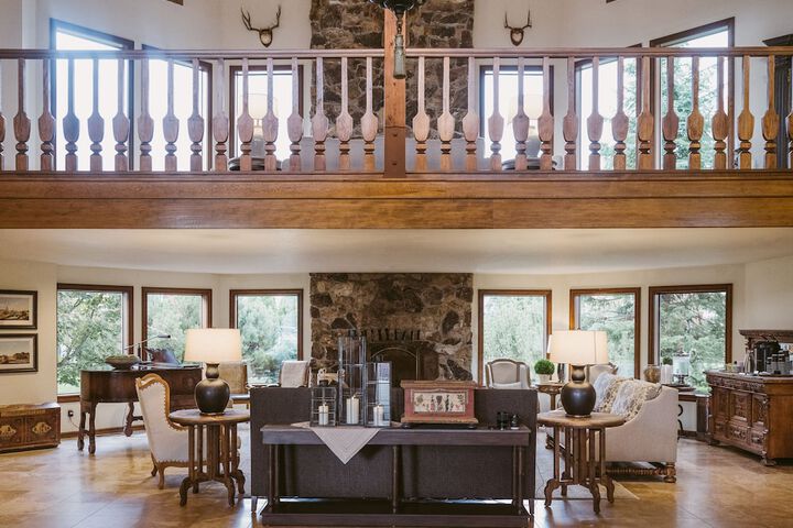 Hotel Interior 4 of 44