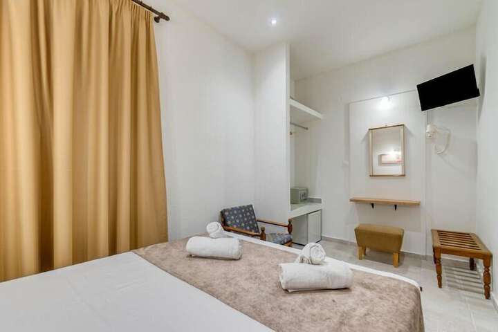 Room 45 of 117