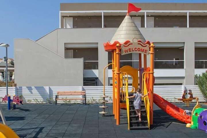 Childrens Activities 136 of 185