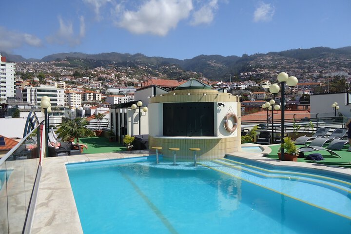 Pool Hotel