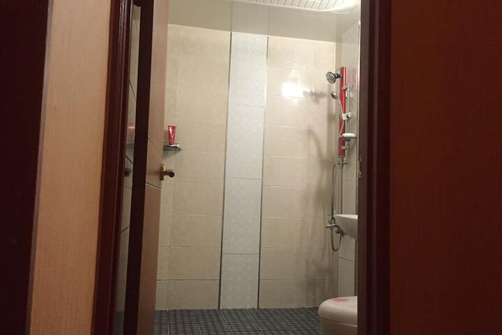 Room 30 of 47