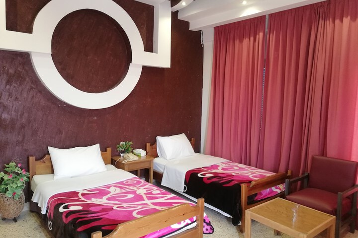 Room 3 of 6