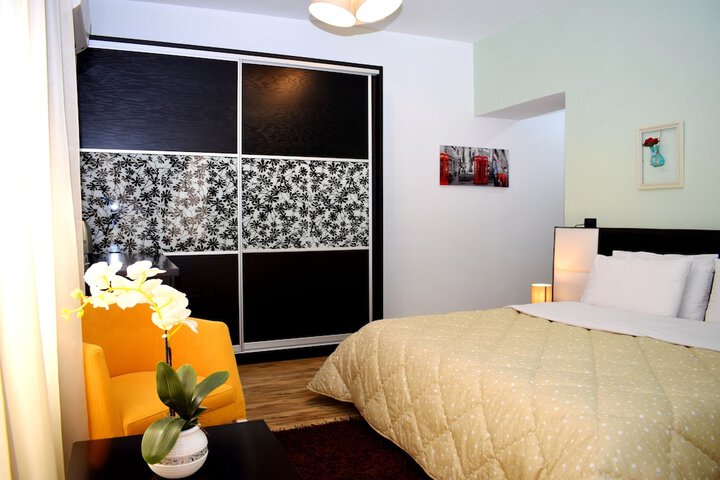 Room 8 of 55
