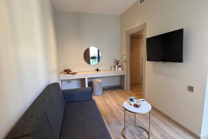 Room 122 of 137