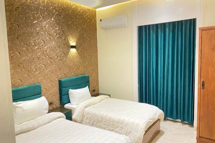Room 50 of 74