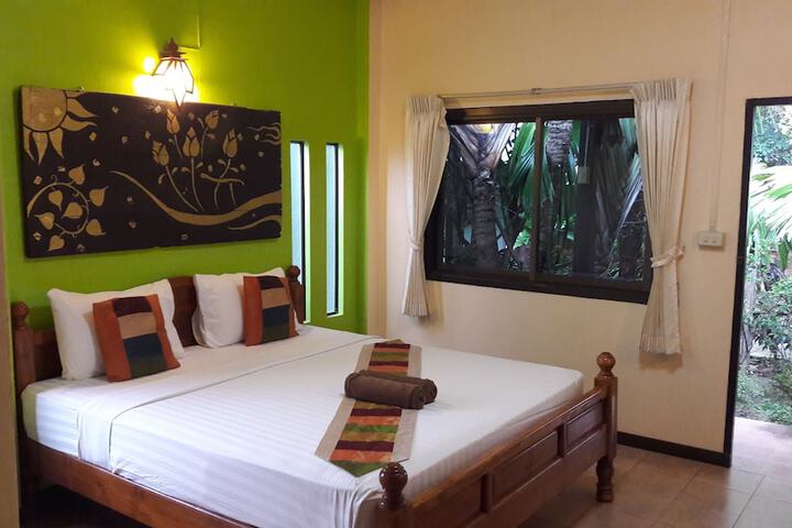 Room 4 of 39