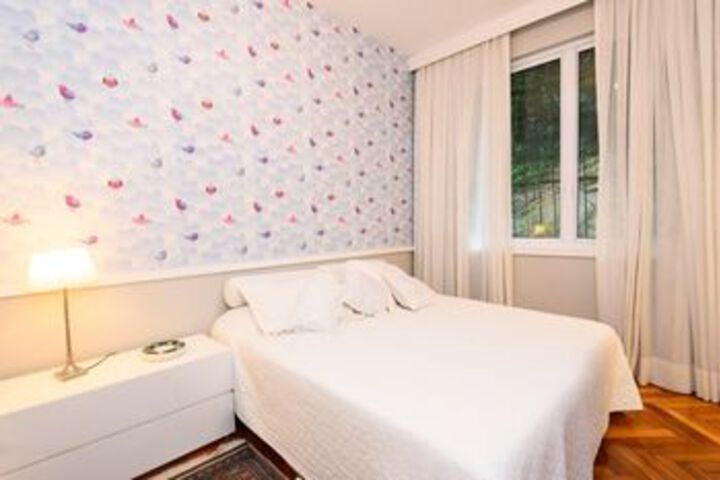 Room 14 of 32