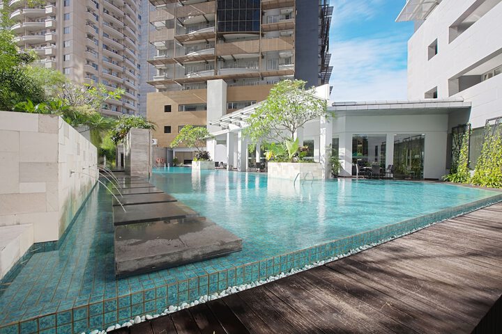 Pool 74 of 115