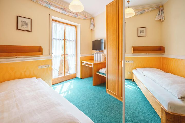 Room 12 of 57