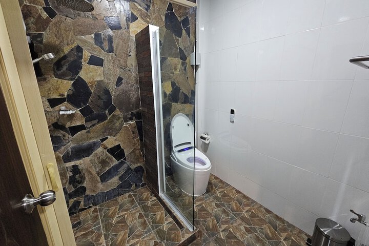 Room 30 of 40