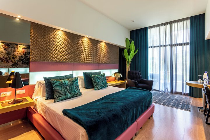 Room 5 of 49