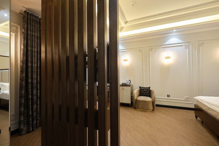 Room 18 of 78