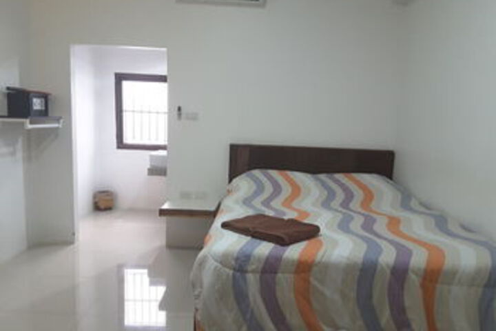Room 19 of 40