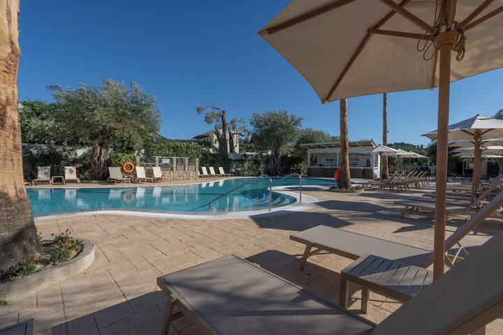 Pool 22 of 44