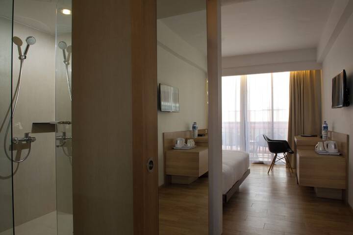 Room 20 of 50