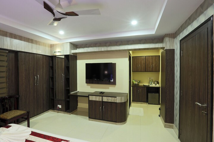 Room 5 of 26