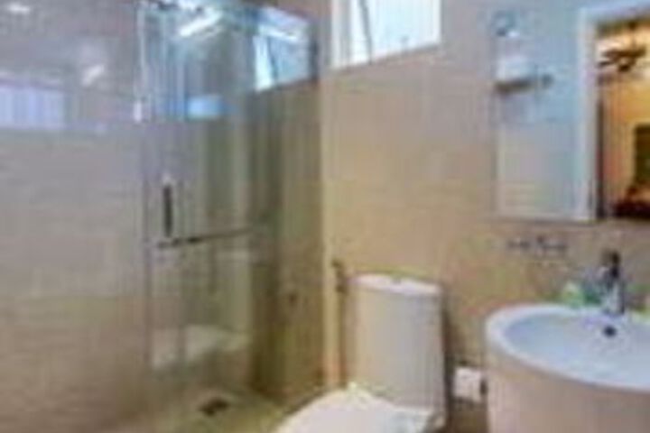 Room 5 of 27