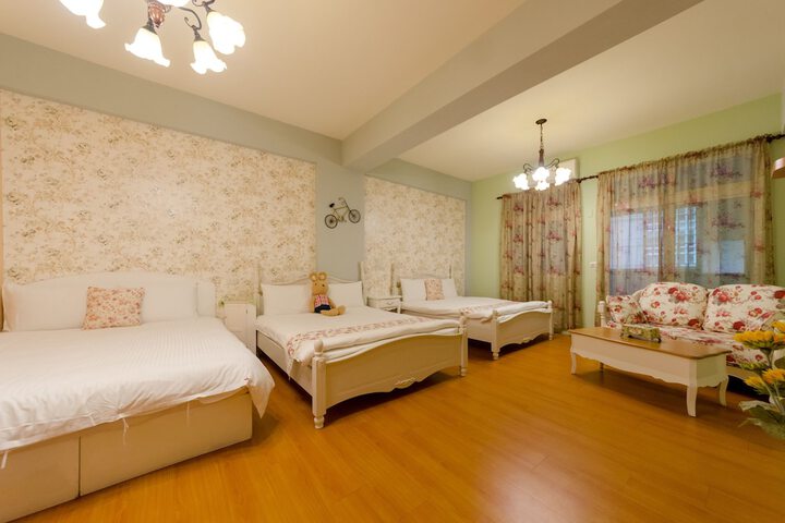 Room 10 of 54