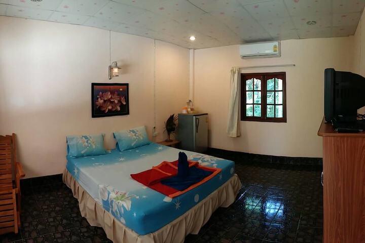 Room 2 of 19