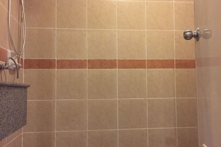 Room 44 of 68