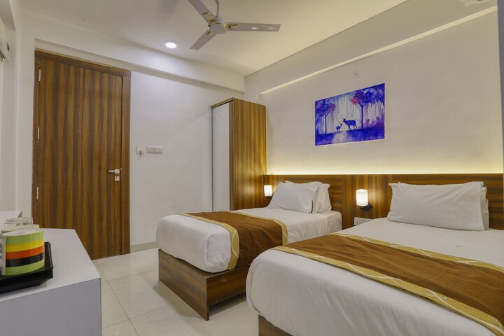 Room 16 of 90
