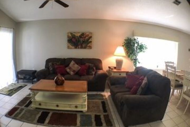 Room 11 of 15