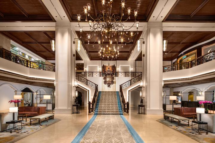 Entrance & Lobby