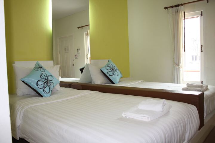 Room 14 of 68