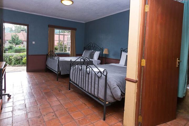 Room 11 of 46