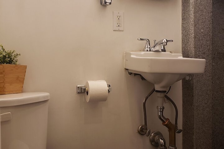 Room 46 of 48