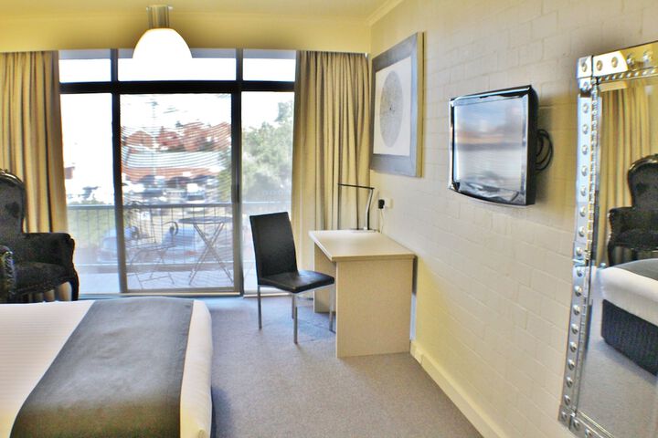 Room 53 of 78