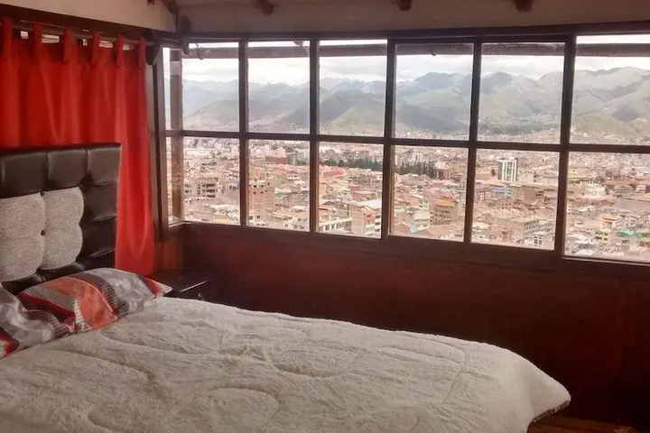 Room 2 of 12