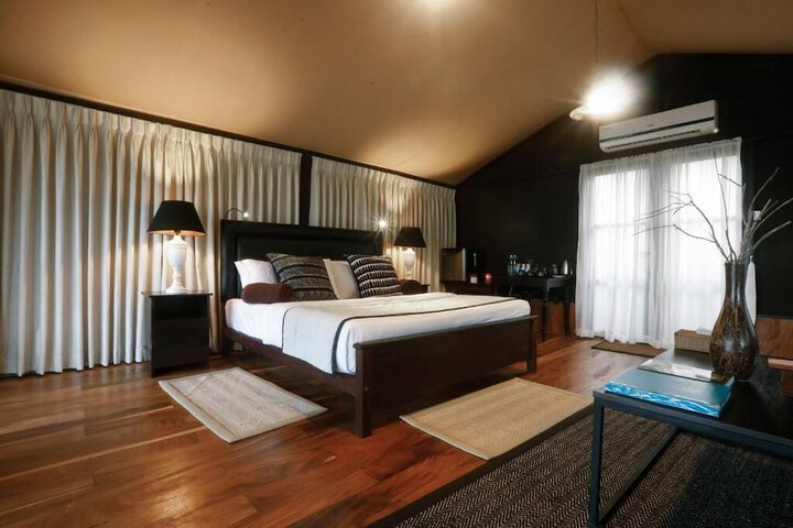 Room 3 of 24