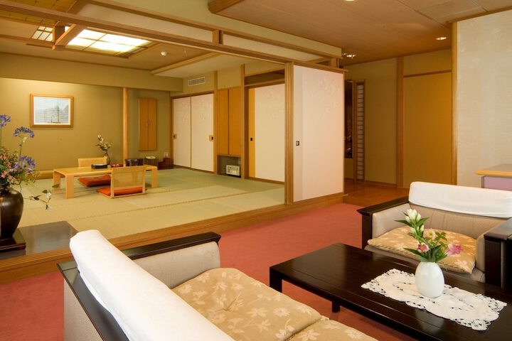 Room 8 of 41