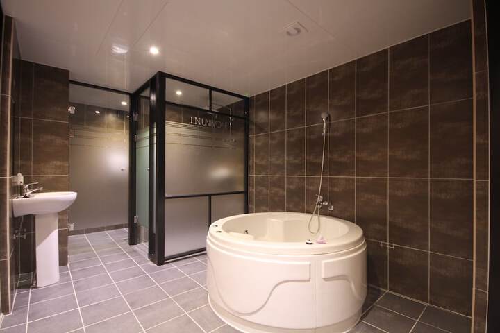 Bath Interior