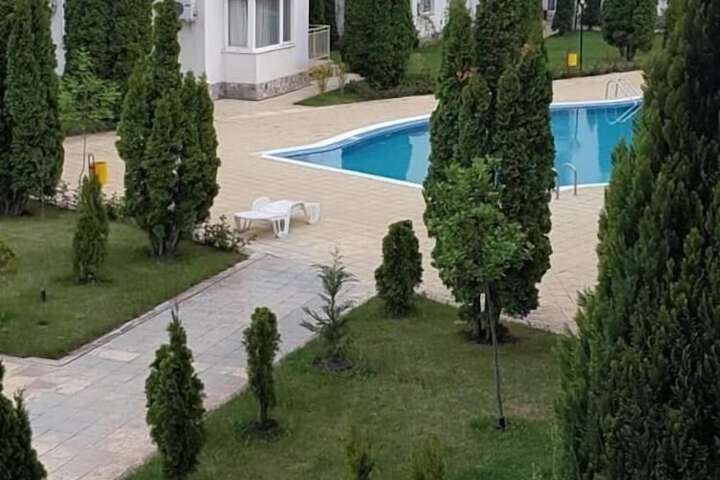 Pool 31 of 46